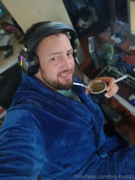 Big Foot81 pornstar perfect image