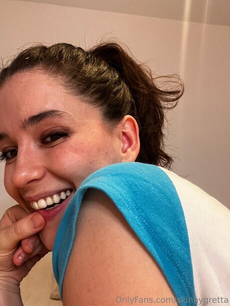 Skinnygretta top star picture