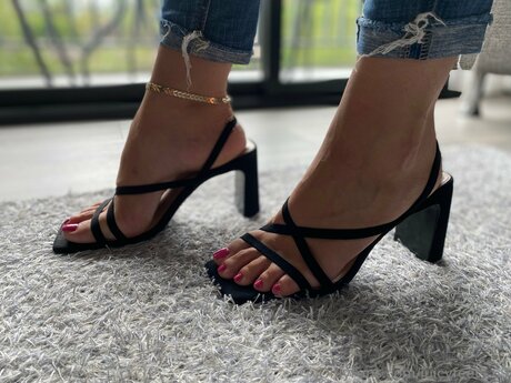 Juicyfeets 69 xxx pornstar images