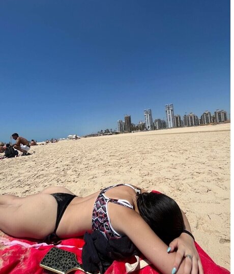 Pelegsaar nude model archive