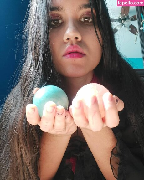 Nadanessah model hot archive