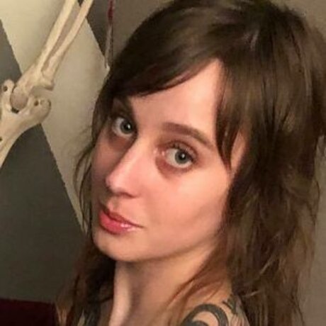 _erikapie nude actress photo