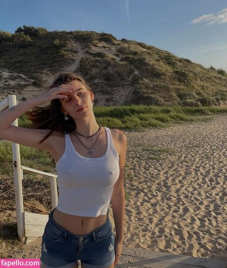 Carolina Afonso star top pic