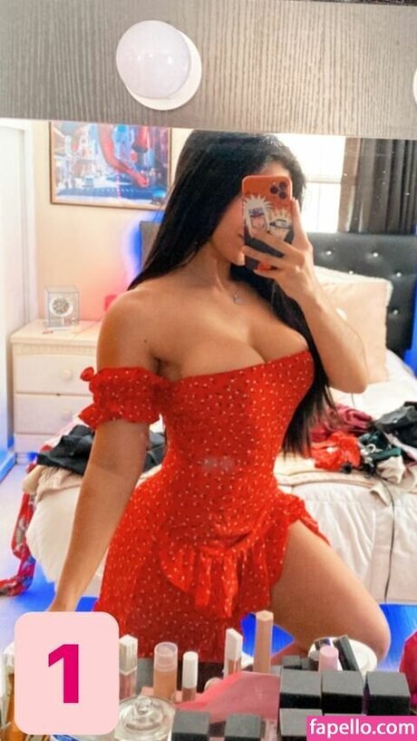 Monica Gatti beautiful star image