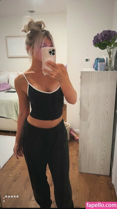 nikkidalessandro22 model perfect pictures