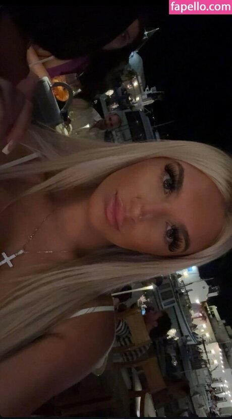 nikkidalessandro22 model porn image