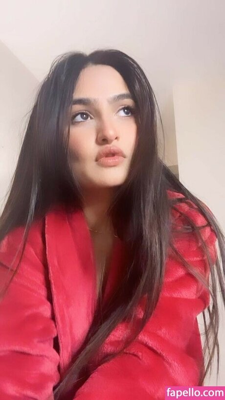 Sassy Poonam high quality star pictures