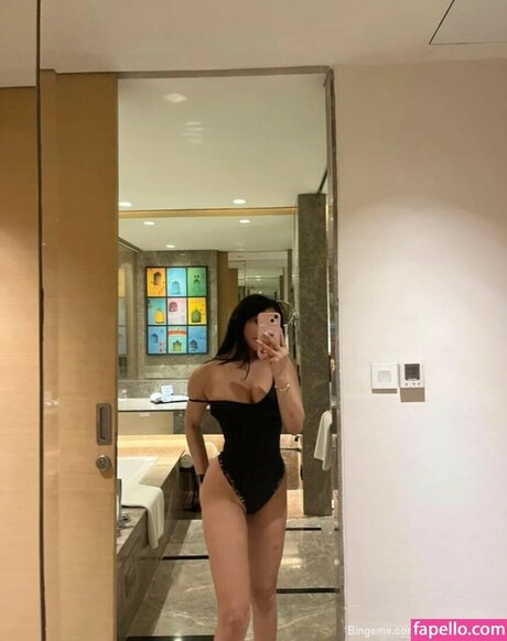 Sassy Poonam erotic model gallery