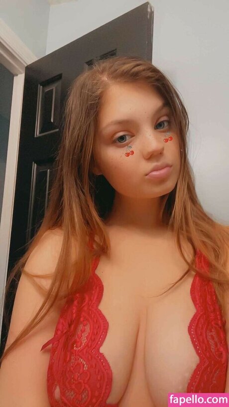 Kayleigh Victoria perfect star photo