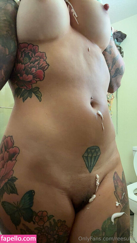 Risa Marie model top gallery