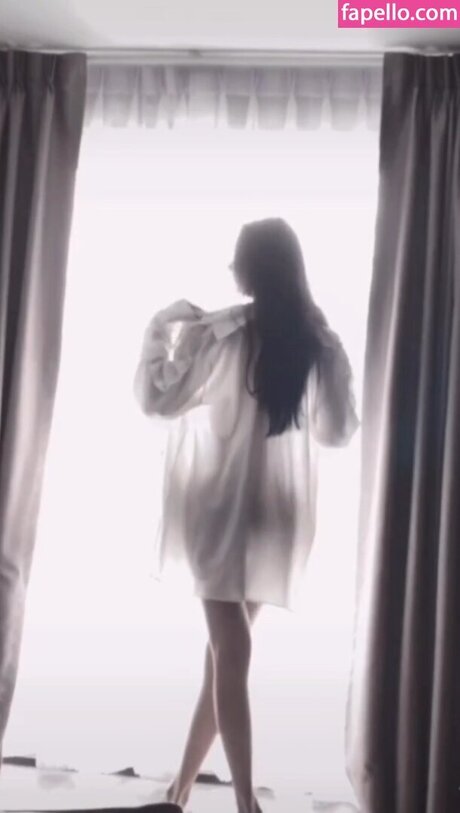 rollipop sexy actress pic