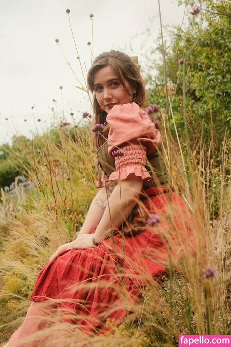 graciecatemakes adult model picture