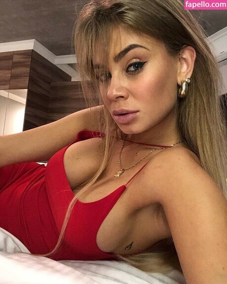 Ada led_ model art photo