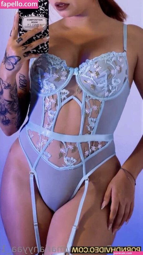 Marian Y Ya pornstar top pic