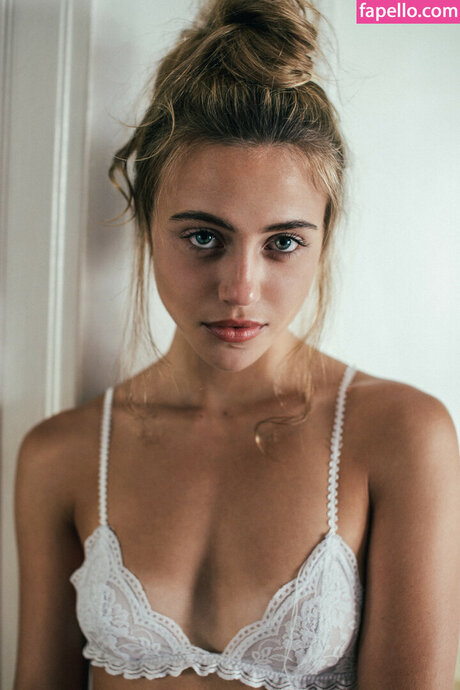 Charlotte Mckee model nudes image