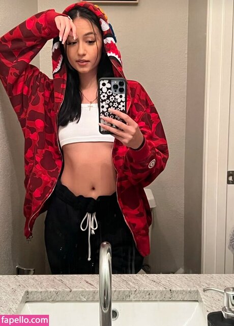 Nina Eastman pornstar naked image