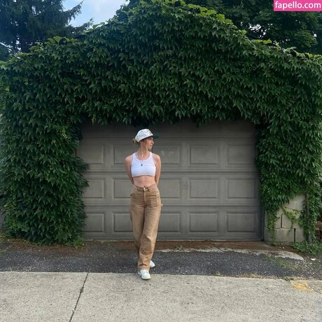 roromuffins art model archive