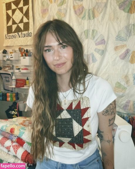 roromuffins model porn archive