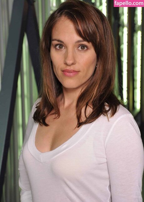 Amy Jo Johnson best star archive