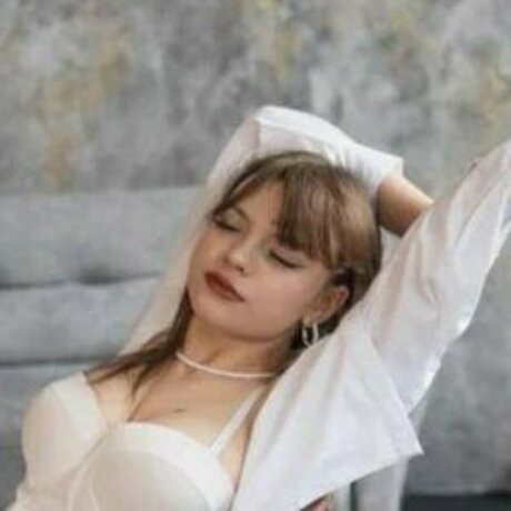 SelenaDearden pornstar free archive