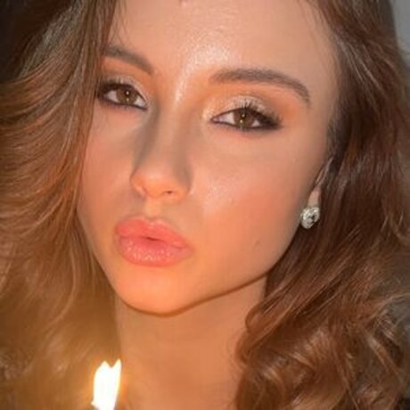 Chelsea Mayer nudes model galleries