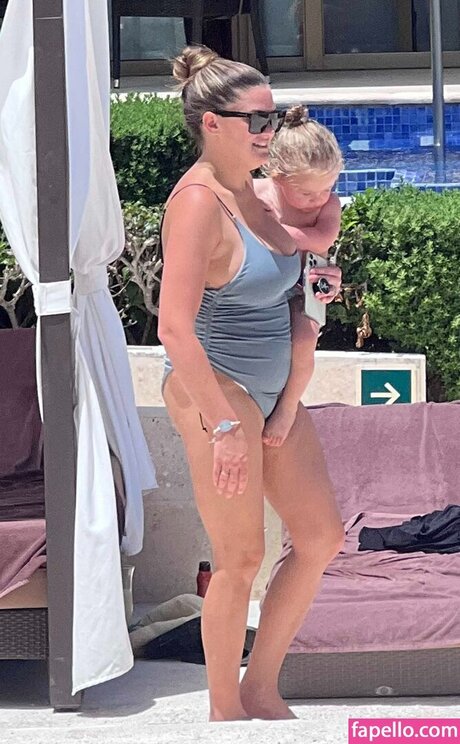 big tits squirt onlyfans nude gallery