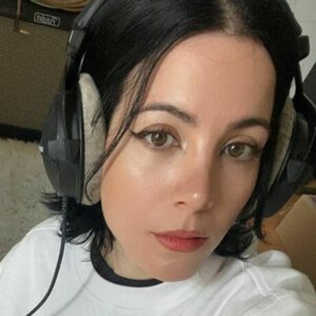 Luna Shadows star adult images