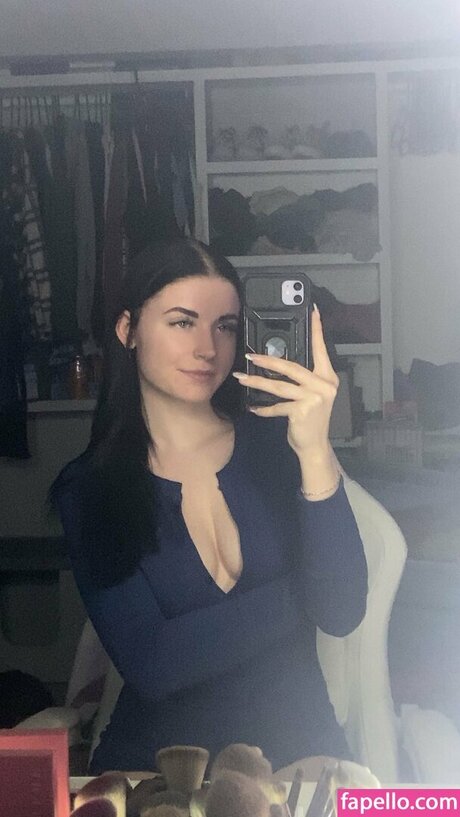 Emileesilvey model best gallery