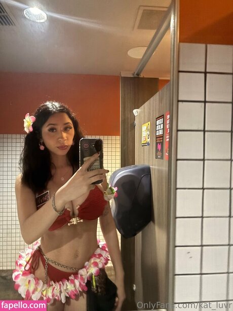 Heily Chavez erotic star picture