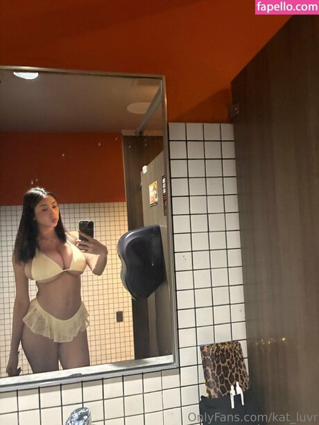 Heily Chavez model perfect photo