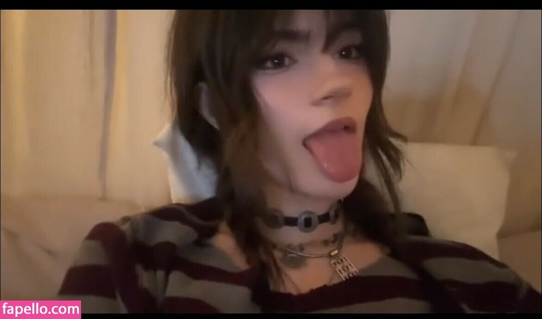 RawrReeXD pornstar hd pics