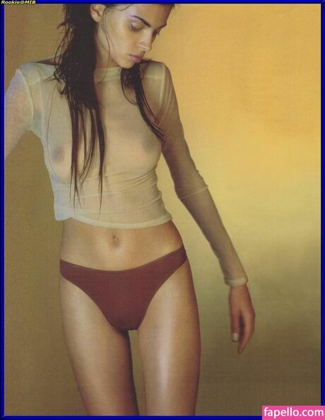 La Jennifer adult model photo