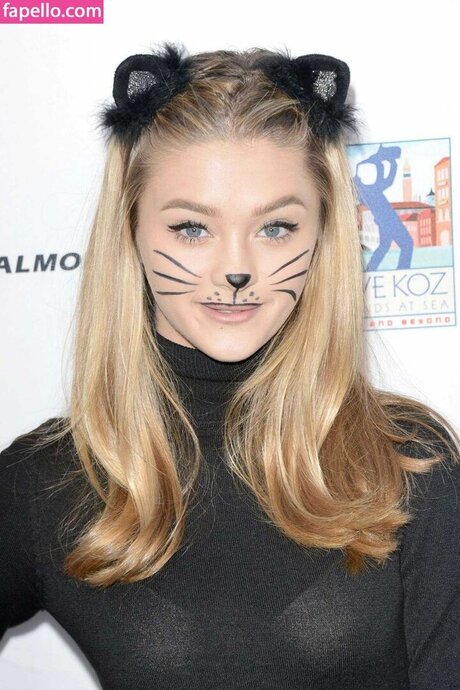 lizzygreene hd pornstar pictures