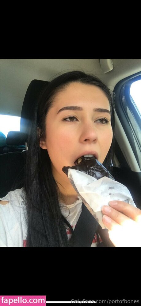 Portofbones pretty actress picture