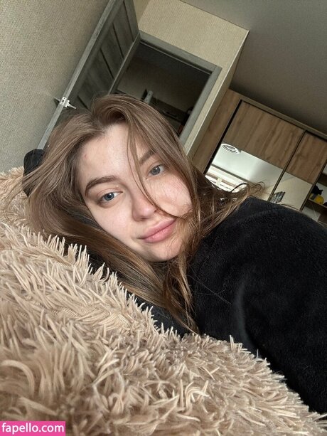 Milajen model xxx photo