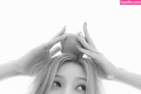 Park Soo young xxx model photo