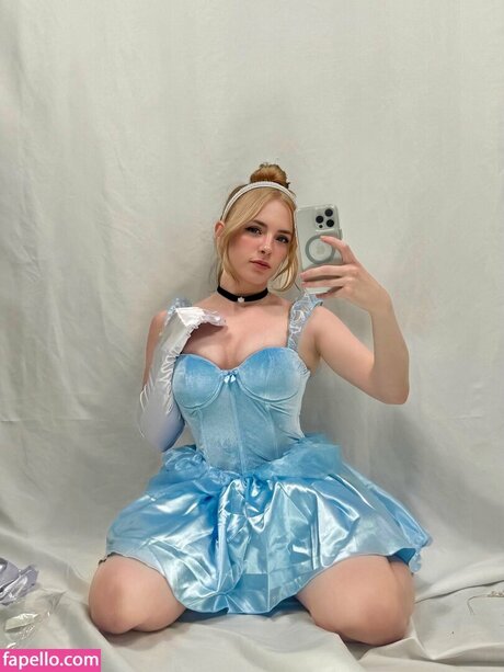 Ursiiday model porn pics