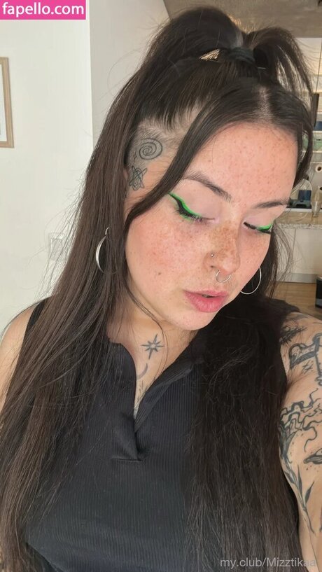 Mizztikaa high quality star photos