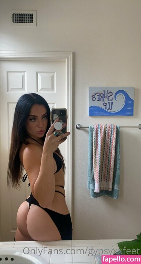 Gypsyxxfeet pornographic model archive