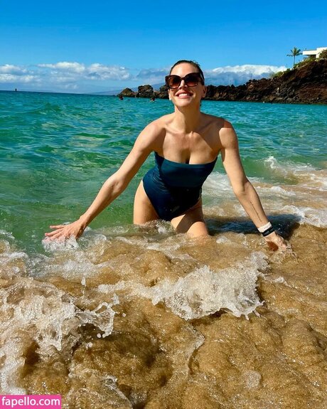 Karen Cliche perfect model image