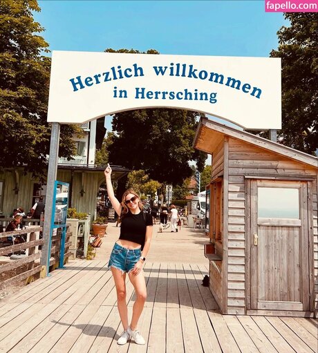 Karen Cliche exclusive pornstar picture