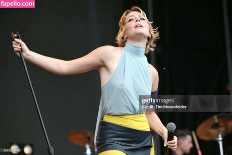 Maggie Rogers top pornstar photos