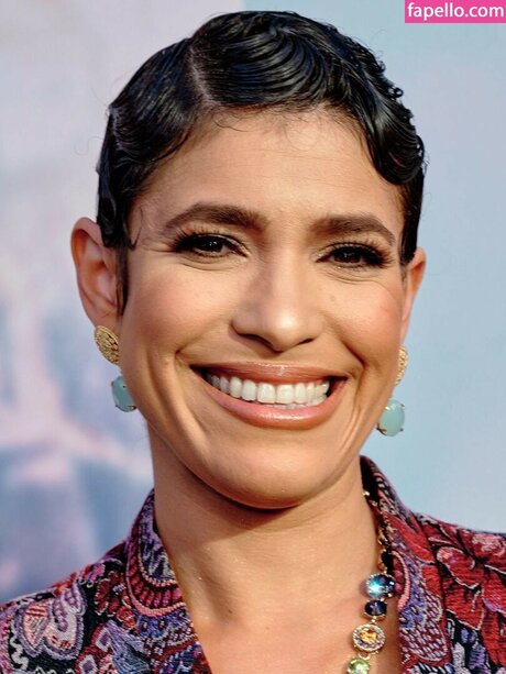 Diany Rodriguez star exclusive photos