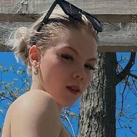 alexisfogartyy model adult images