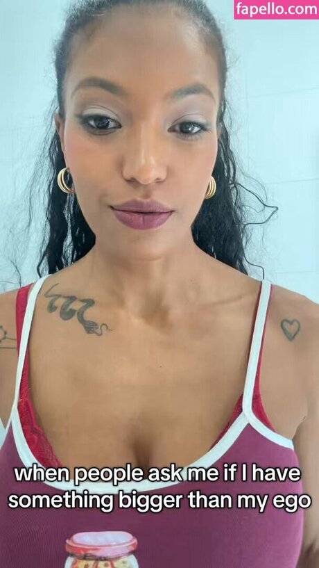 itszurihill model adult image