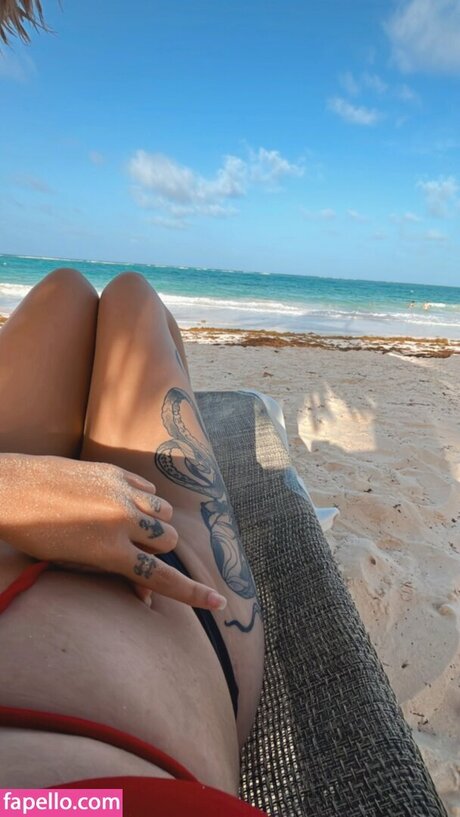 Juana Cervio art model pictures