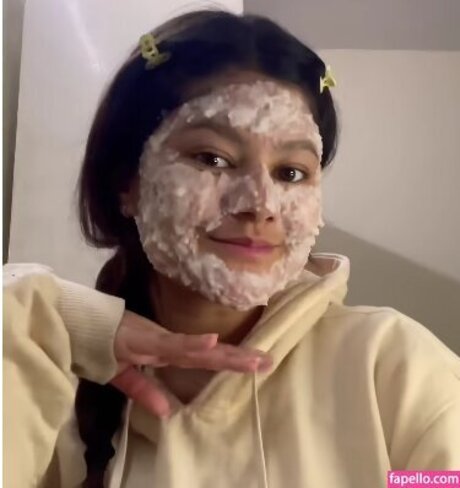 Khushi Tomar model exclusive image