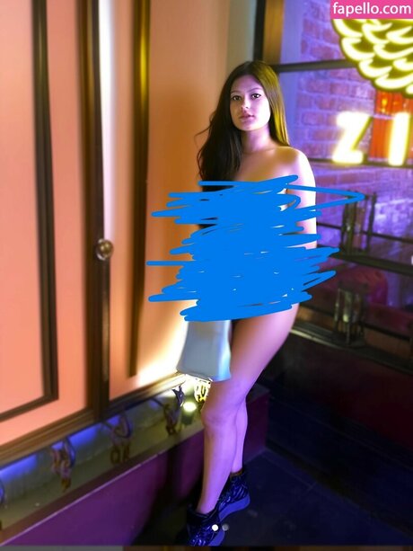 Khushi Tomar pornstar beautiful image