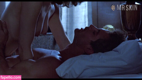 Linda Hamilton pornstar free pictures