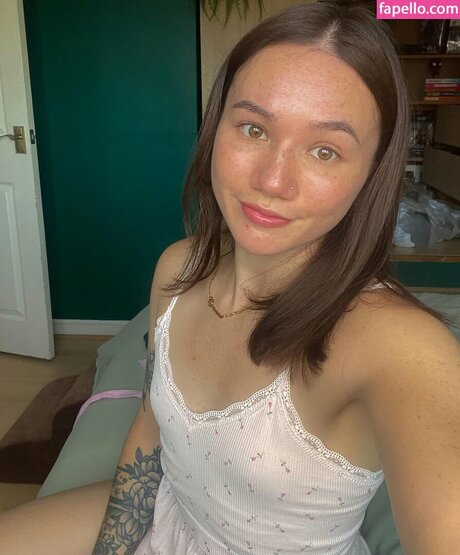 Double Take Reacts art model photo